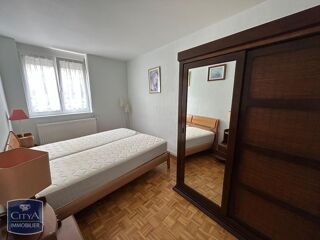  Appartement à louer 4 pièces 64 m²