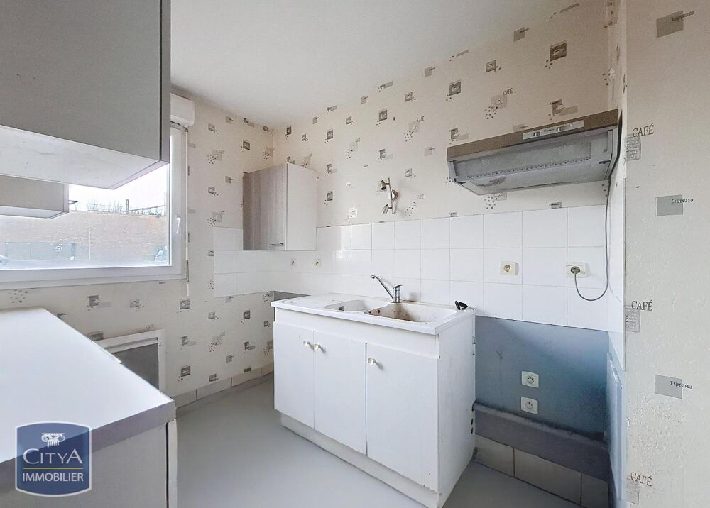 location Appartement - 3 pièce(s) - 61 m² Vierzon (18100)