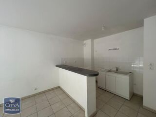  Appartement à louer 4 pièces 93 m²