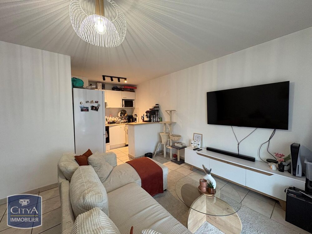 TOURS SUD - 2 LIONS - T2 de 44m² avec balcon. Situé au c....