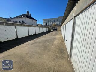  Parking / Garage � louer 