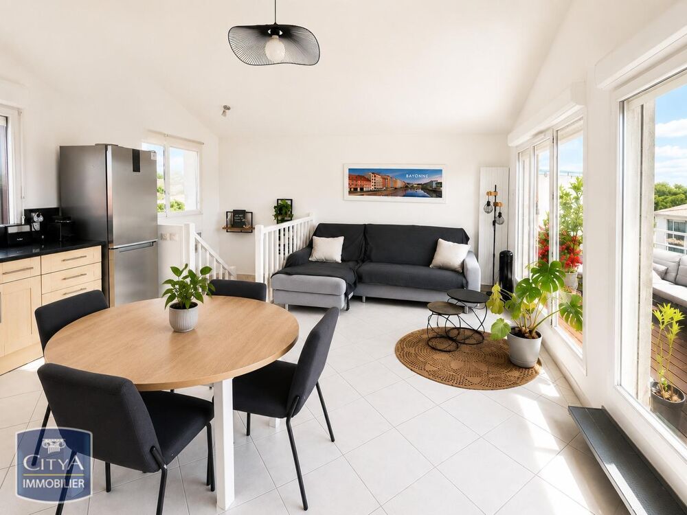 location Appartement - 3 pièce(s) - 65 m² La Teste-de-Buch (33260)