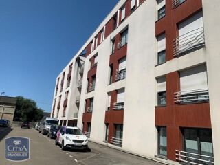  Parking / Garage à louer 