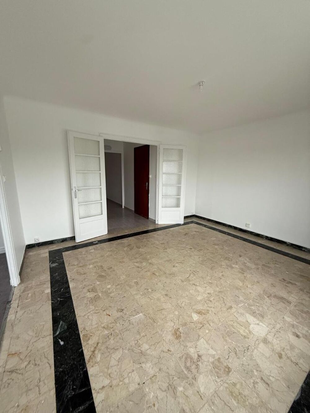 location Appartement - 4 pièce(s) - 80 m² Décines-Charpieu (69150)