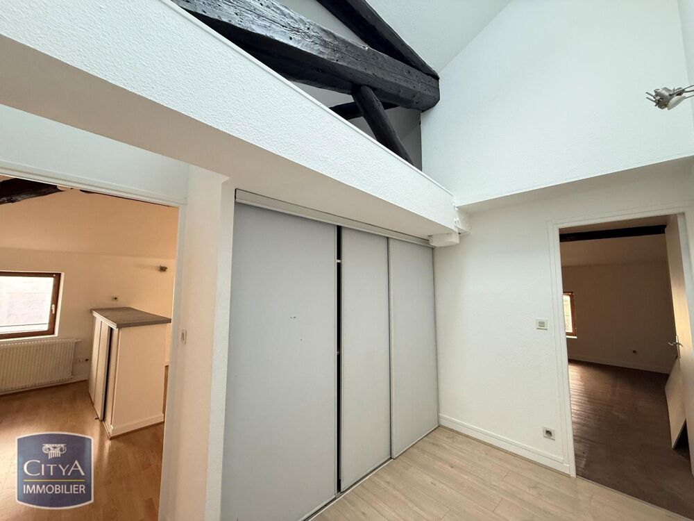 À LOUER : Appartement T3 rafraichit situé en plein coeur ....