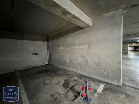  Parking / Garage � louer 