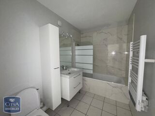  Appartement à louer 2 pièces 55 m²