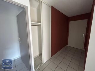  Appartement à louer 3 pièces 64 m²