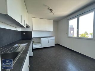  Appartement à louer 4 pièces 78 m²