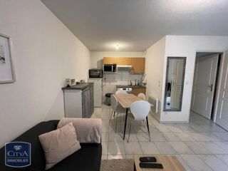  Appartement à louer 2 pièces 35 m²