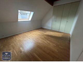  Appartement à louer 3 pièces 83 m²