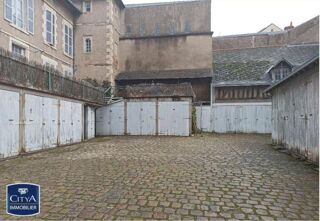  Parking / Garage à louer 