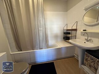  Appartement à louer 2 pièces 43 m²