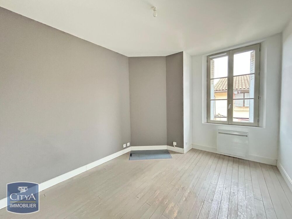 APPARTEMENT T2 AVEC CUISINE EQUIPÉE A LOUER : Situé à Mo....