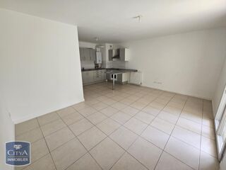  Appartement à louer 3 pièces 63 m²