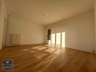  Appartement à louer 4 pièces 80 m²