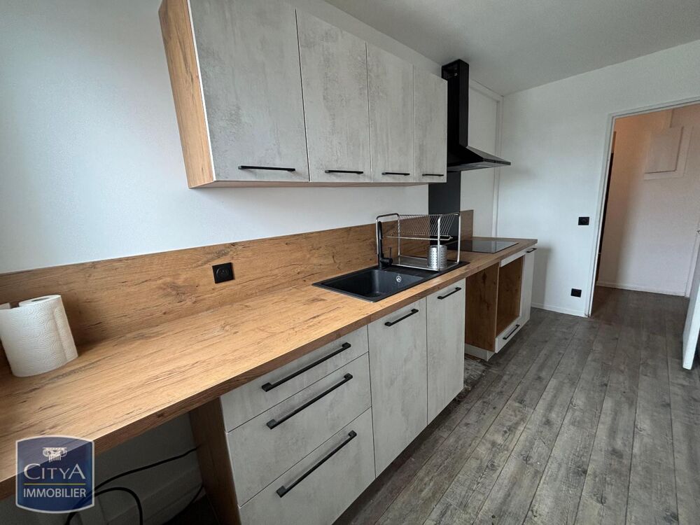 À LOUER : Appartement T4 situé à Bordeaux, dans le quart....