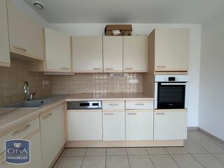  Maison à louer 6 pièces 144 m²