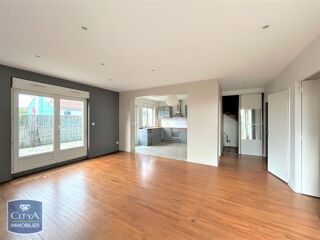  Appartement à louer 4 pièces 90 m²