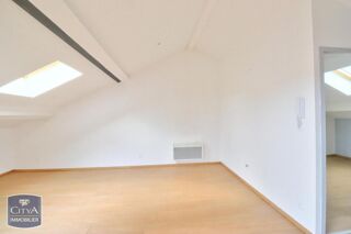  Appartement à louer 2 pièces 32 m²