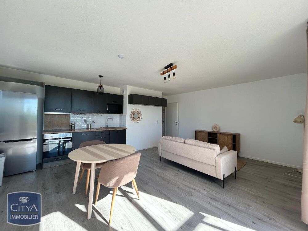 À LOUER : Appartement T3 ENTIREMENT MEUBLE à Ostwald, si....