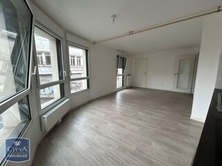  Appartement à louer 2 pièces 45 m²