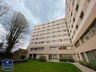  Parking / Garage � louer 