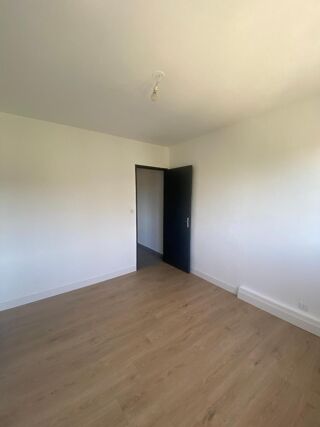  Appartement à louer 2 pièces 48 m²