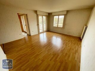 Appartement à louer 4 pièces 83 m²
