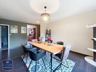  Appartement à louer 5 pièces 81 m²