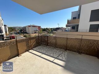  Appartement à louer 3 pièces 65 m²
