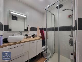  Appartement à louer 2 pièces 49 m²