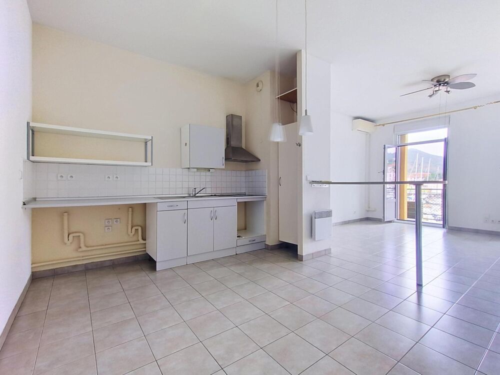 location Appartement - 2 pièce(s) - 67 m² Port-Vendres (66660)