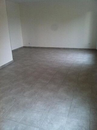  Villa à louer 4 pièces 91 m² Meyzieu