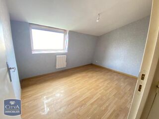 Appartement à louer 2 pièces 32 m²