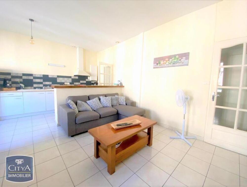 location Appartement - 3 pièce(s) - 81 m² Saint-Médard-de-Guizières (33230)