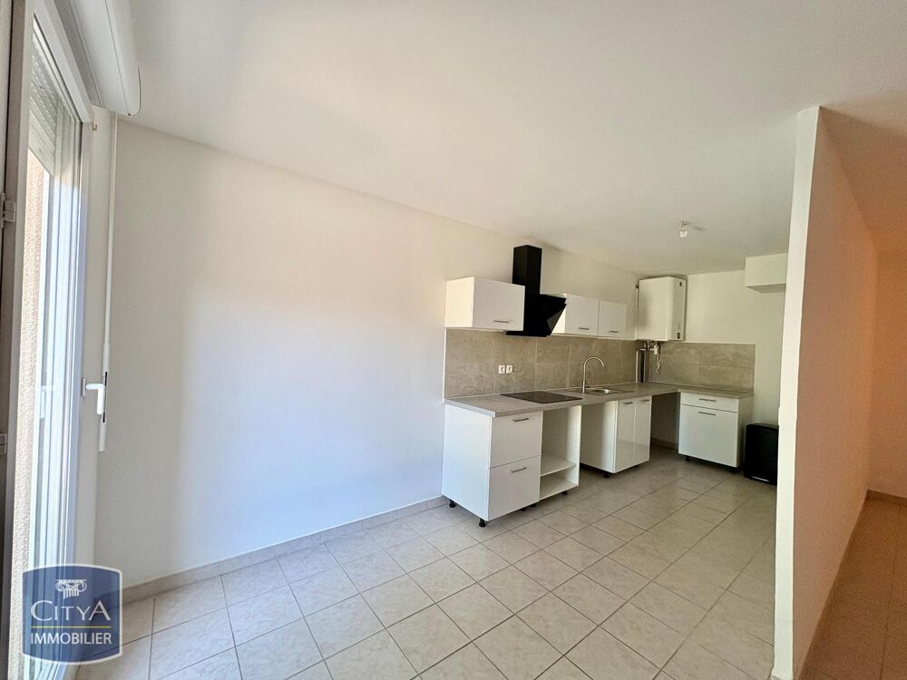 location Appartement - 3 pièce(s) - 68 m² Venelles (13770)