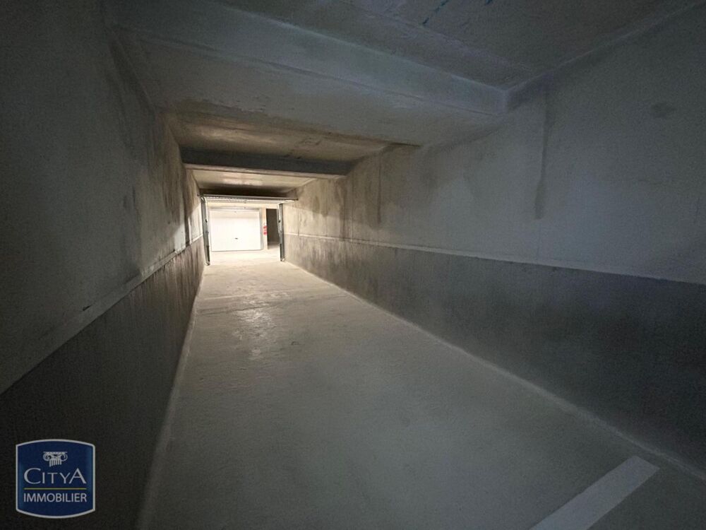 location Parking / Garage - 35 m² Antibes (06600)