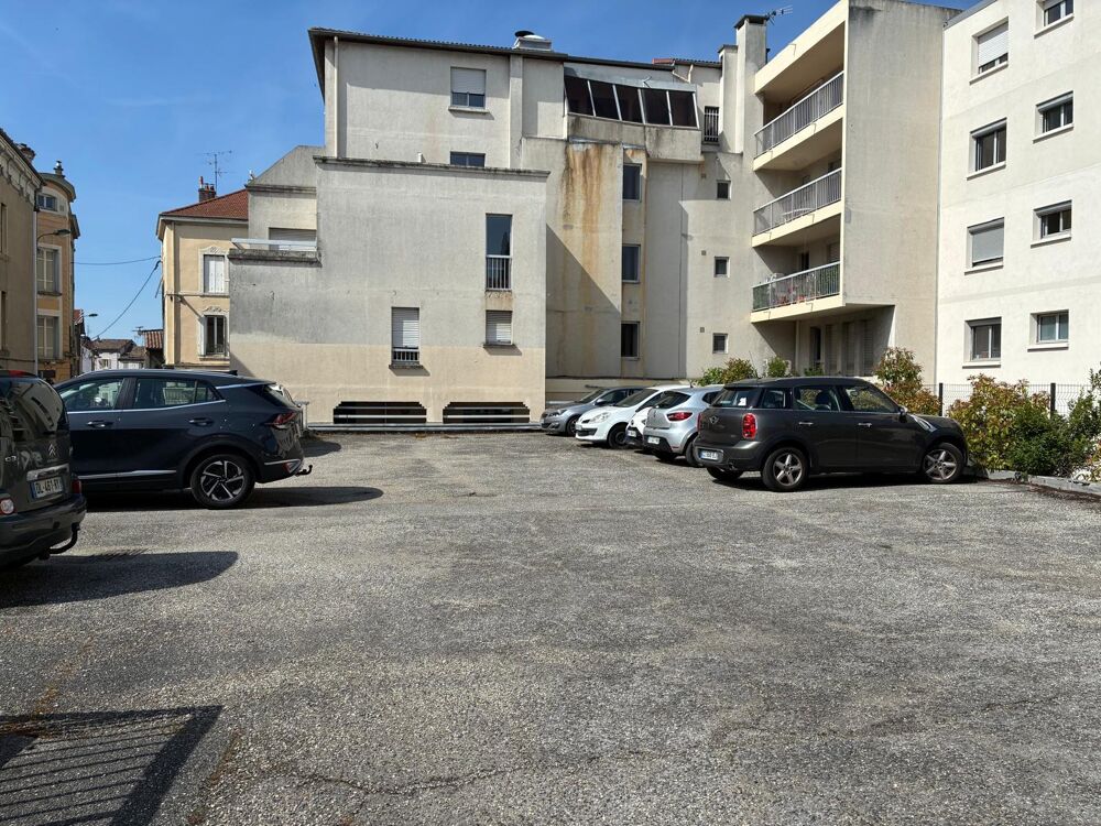 location Parking / Garage Valence (26000)