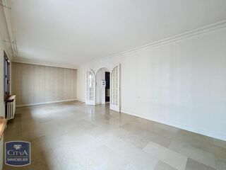  Appartement à louer 3 pièces 76 m²