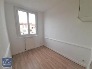  Appartement à louer 3 pièces 90 m²
