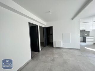  Appartement à louer 3 pièces 43 m²