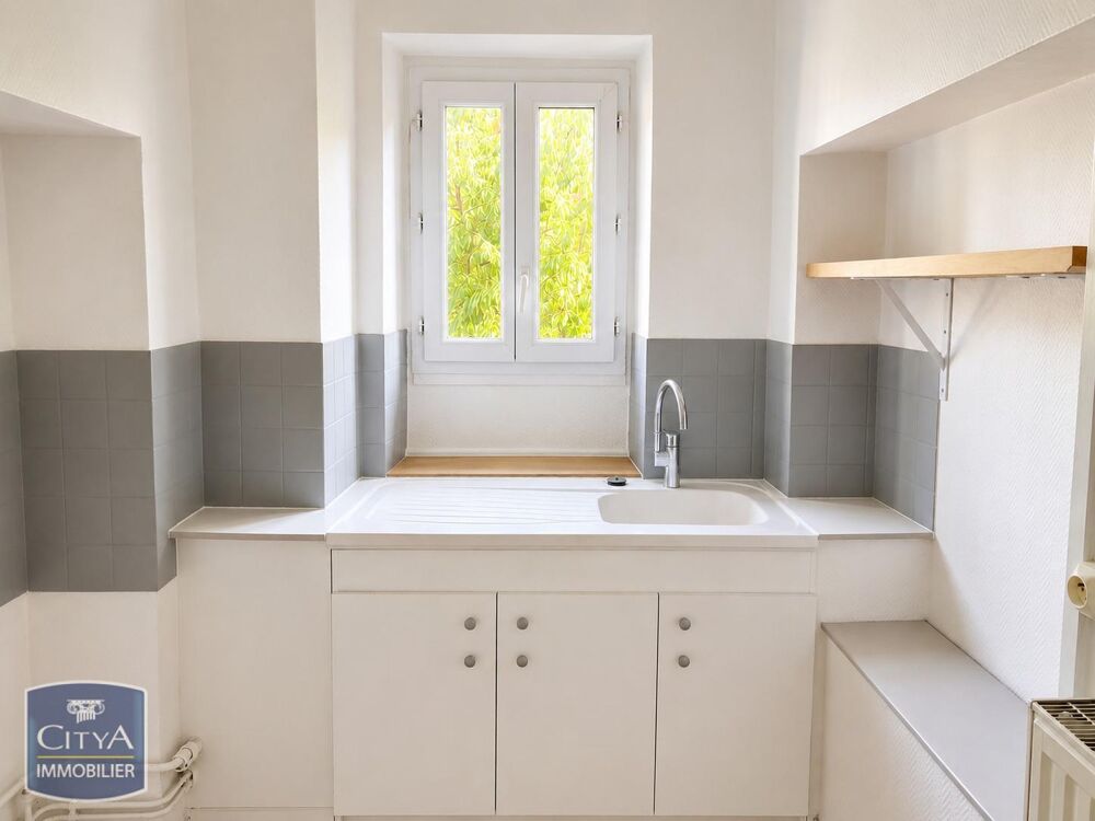 location Appartement - 3 pièce(s) - 53 m² Mâcon (71000)