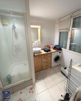  Appartement à louer 3 pièces 64 m²