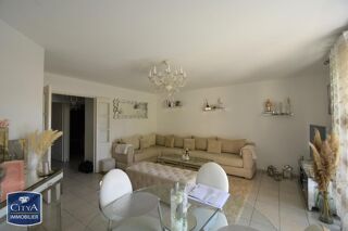  Appartement à louer 3 pièces 64 m²