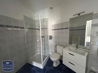  Appartement à louer 1 pièce 32 m²