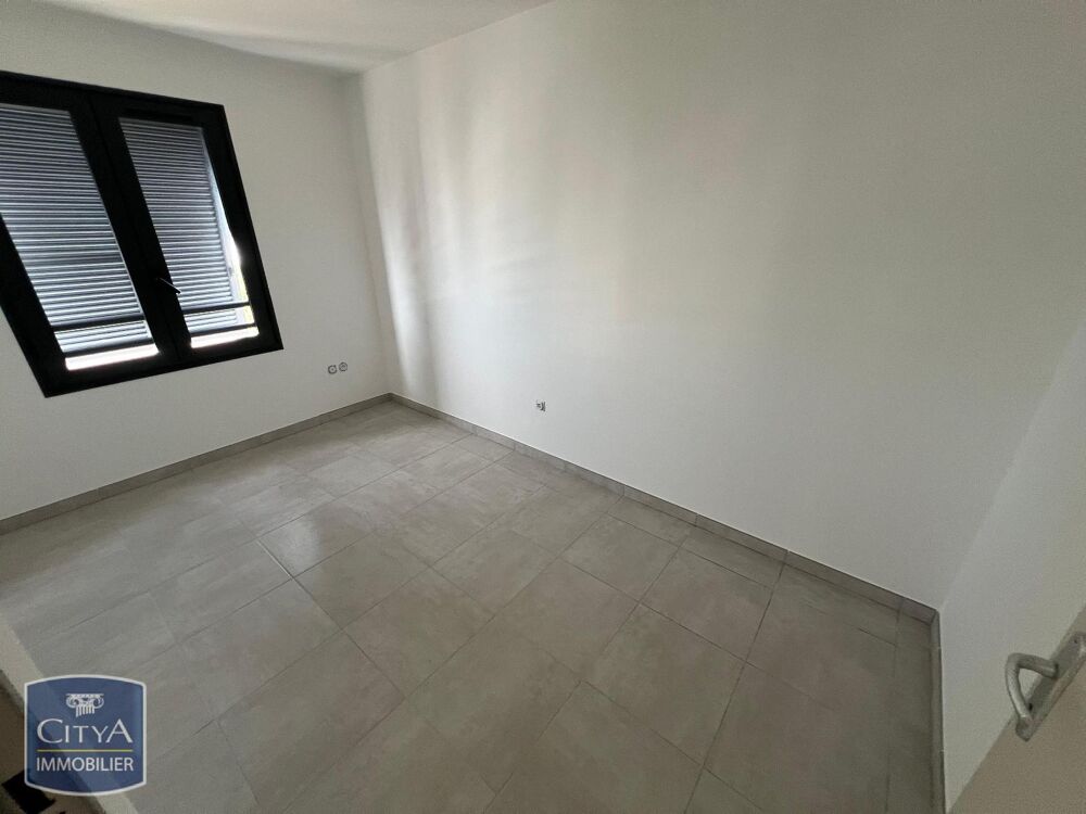 location Appartement - 3 pièce(s) - 67 m² Saint-Pierre (97410)