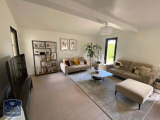  Appartement à louer 4 pièces 125 m²