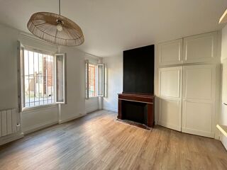  Appartement à louer 1 pièce 28 m²