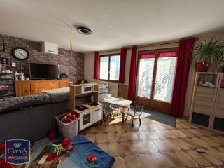  Maison à louer 5 pièces 185 m²